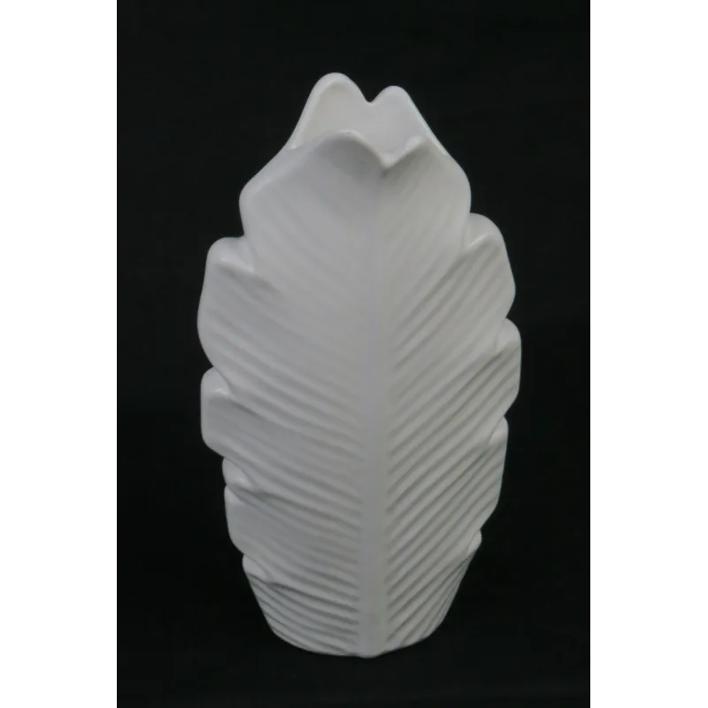 florero blanco mediano en  cerámica estilo de hoja 30x15cm