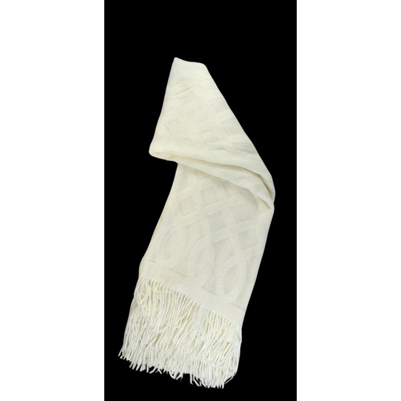 manta bordada rombos blanco  1.30x1.50 cm