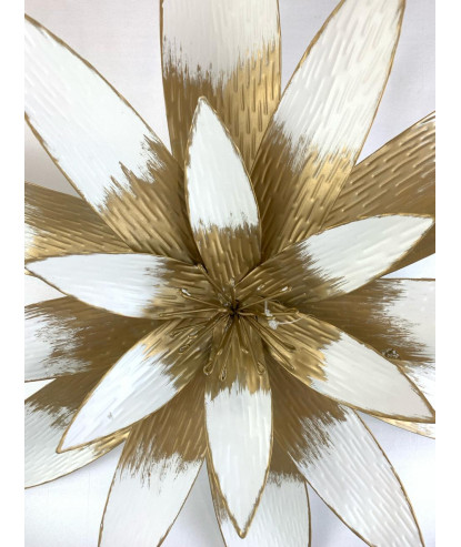 Flor dorada y blanca grande x3 50 40 35 cm